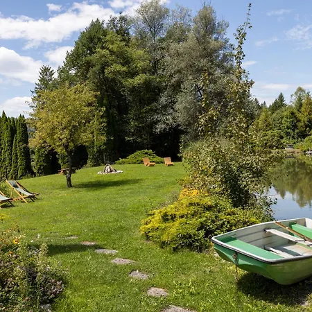 Vellach אכסניה